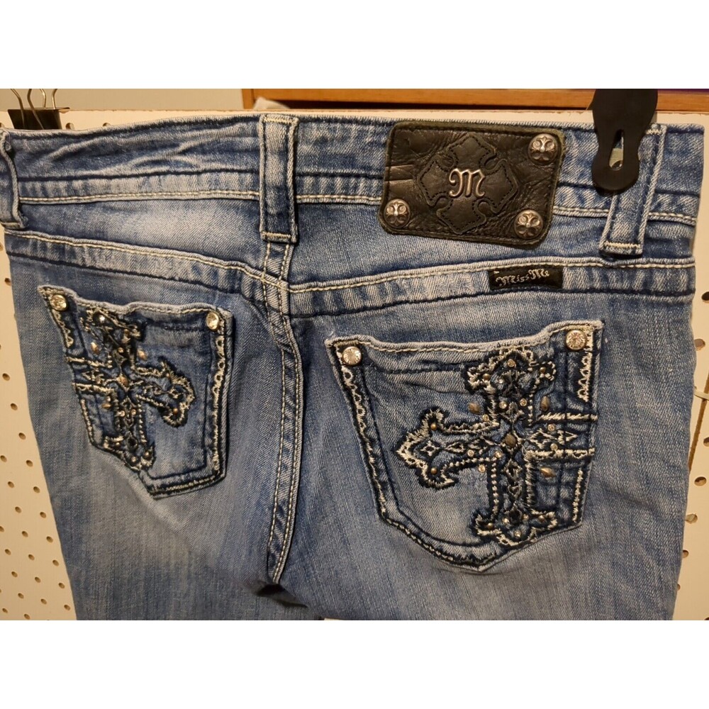 Miss Me Women's Capri 28 Cuffed Jeans JP5345P Poetic Cross